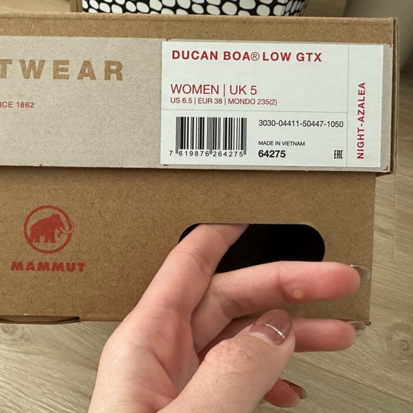 Mammut Hiking Shoes - Picture 10 of 10